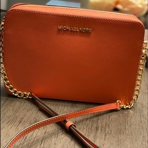 Michael Kors Saffiano crossbody
